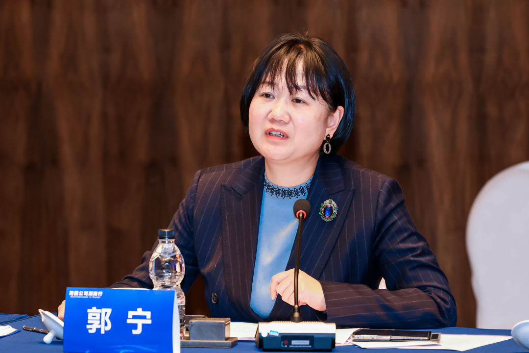 省商务厅副厅长郭宁主持会议并讲话 省商务厅副厅长郭宁主持会议并讲话